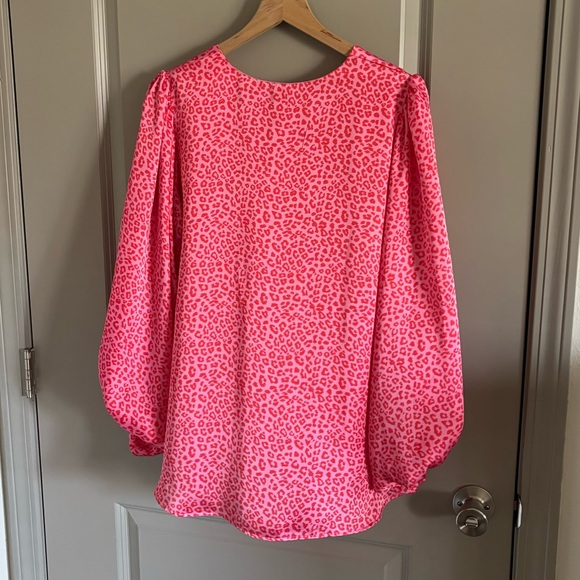 Adrienne Pink Leopard Cheetah Print Long Balloon Sleeve Blouse Top Size Large - Picture 4 of 6